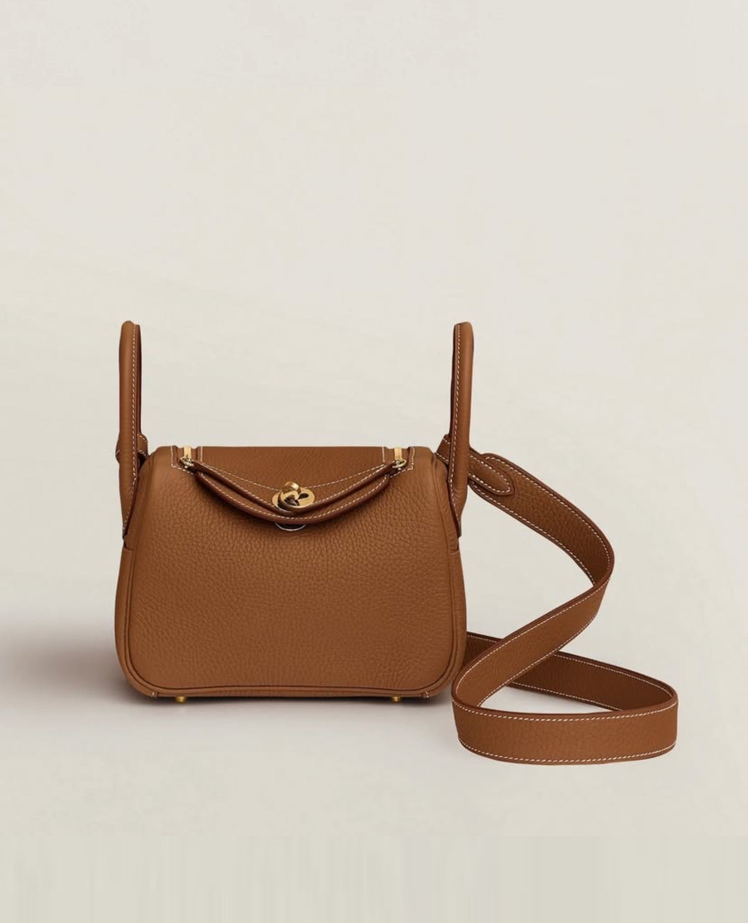 Hermès Mini Lindy 20 Bag Gold