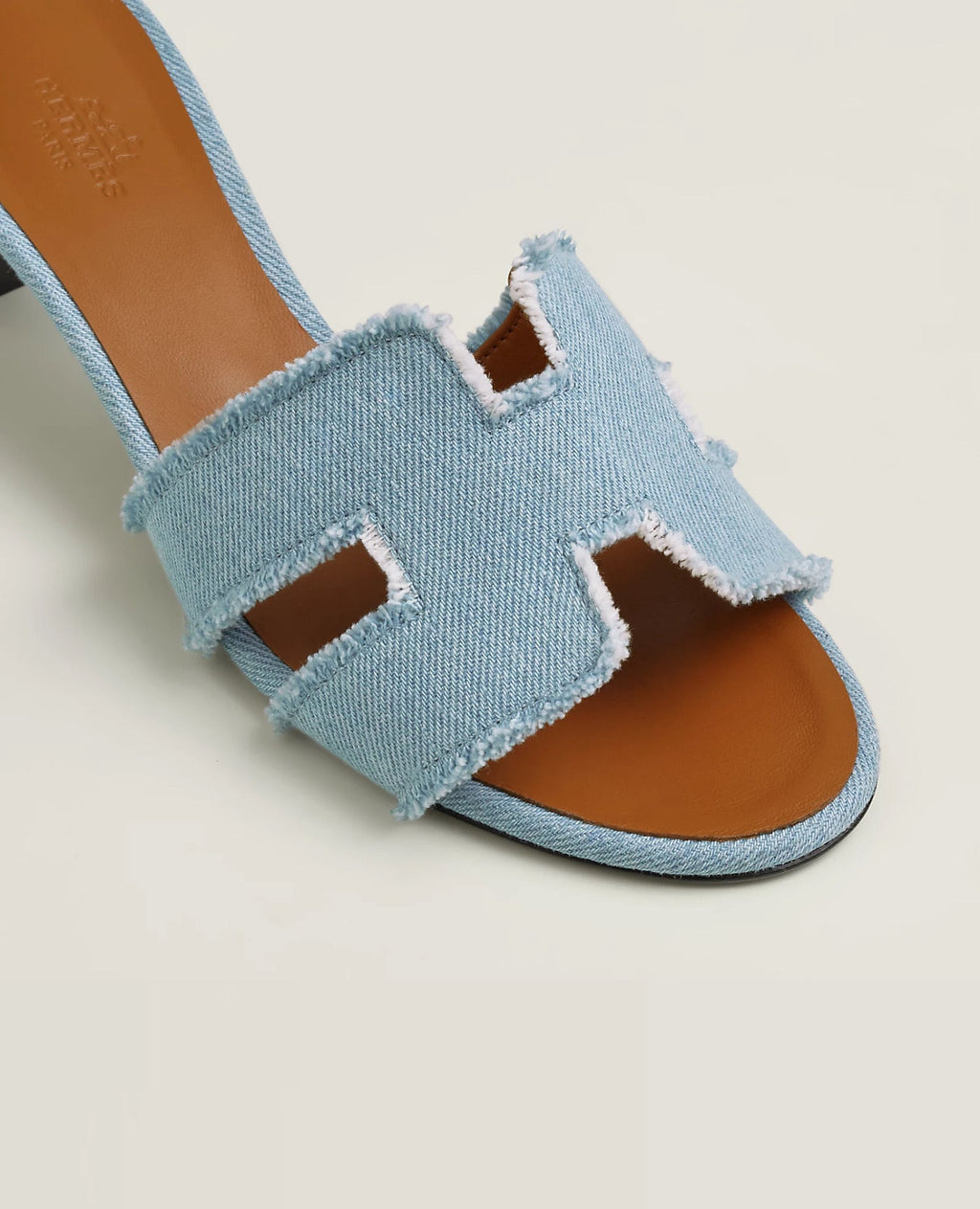 Hermès Oasis Sandal Blue clair