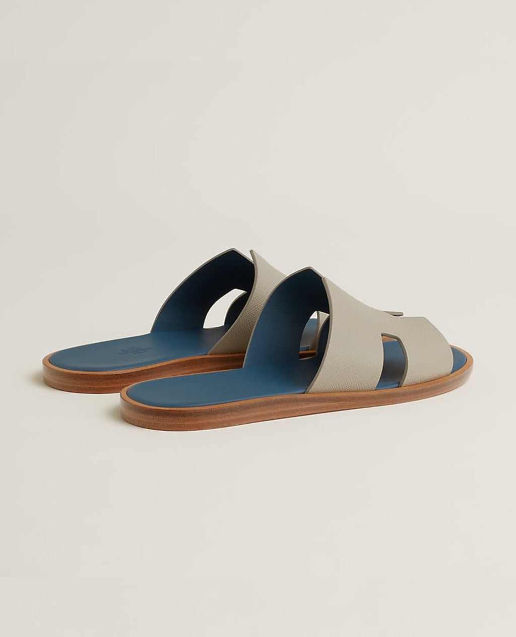 Hermès Izmir Sandal Beige Esquisse / Bleu Turquin