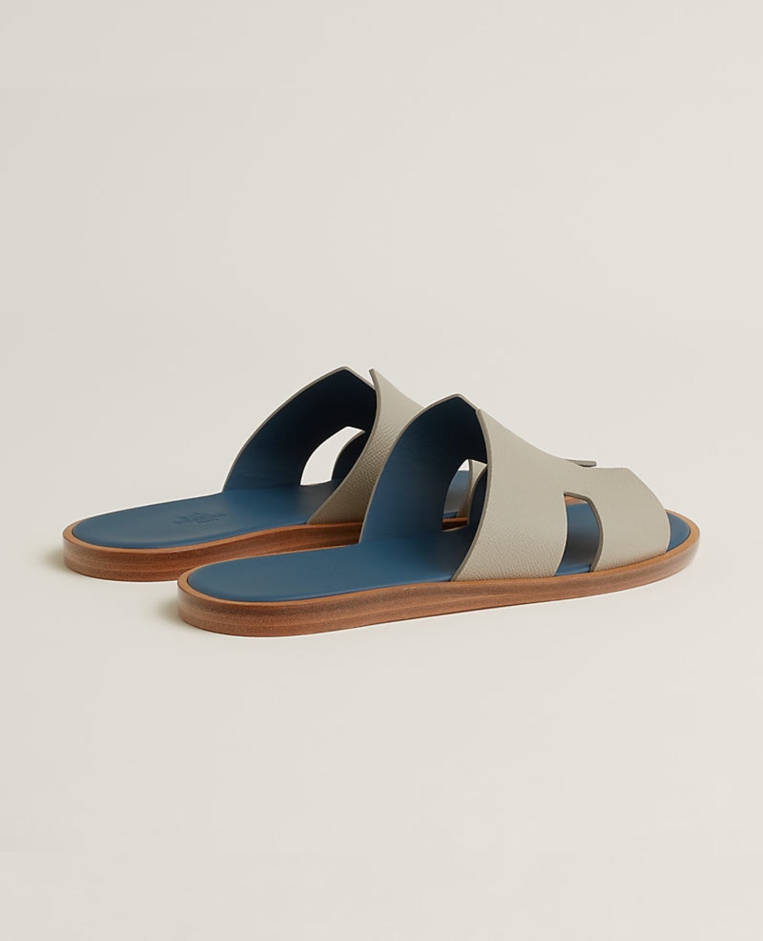 Hermès Izmir Sandal Beige Esquisse / Bleu Turquin