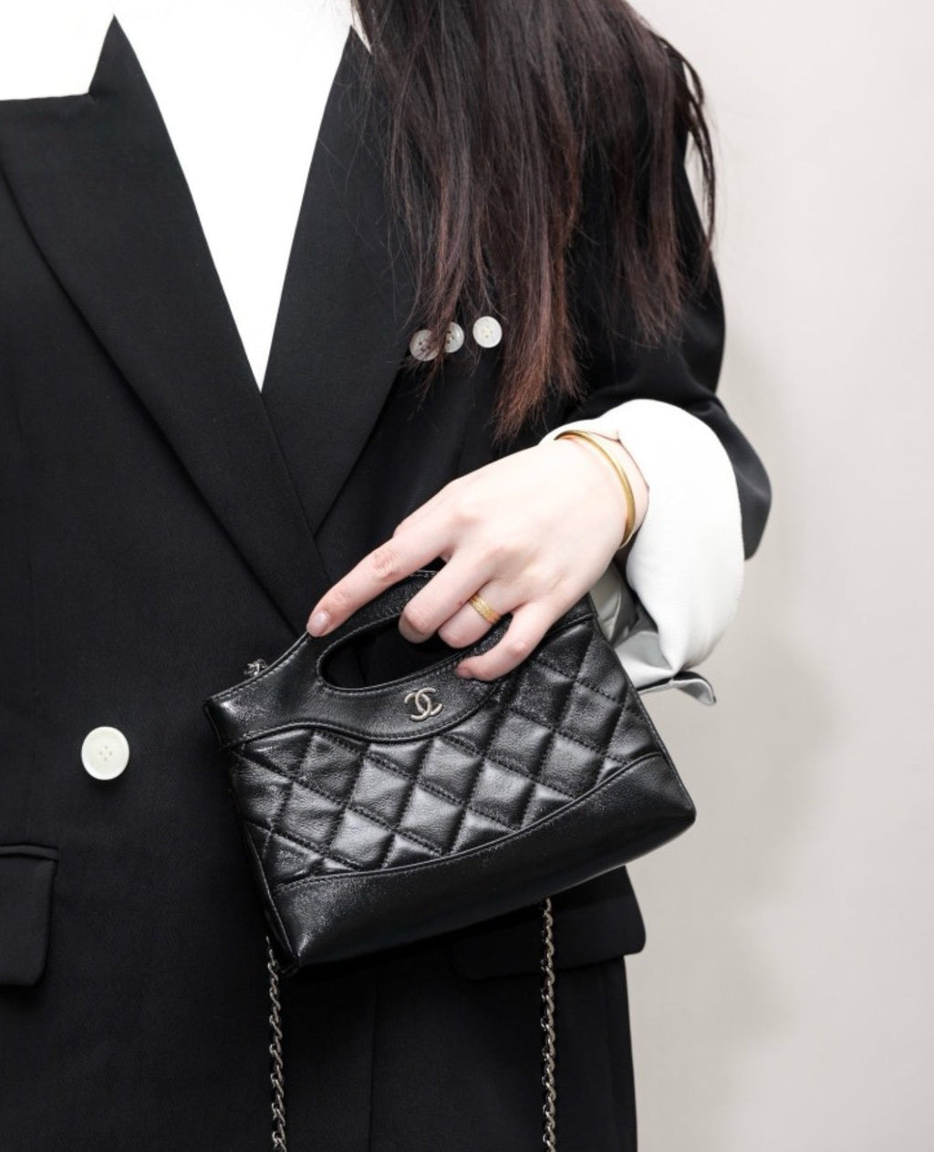 Coco Shiny Nano 31 Shopping Leather Bag Black