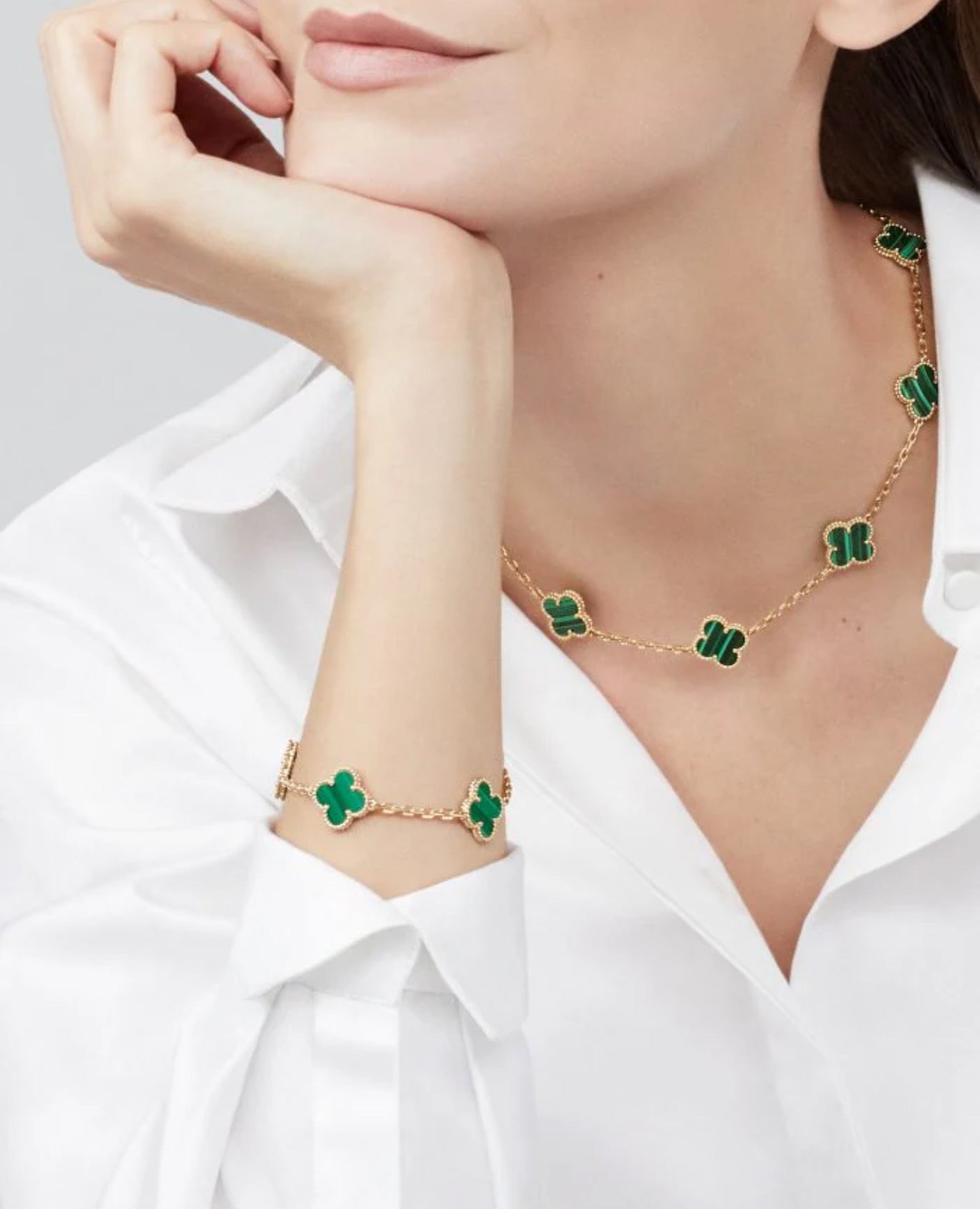 Van Cleef Vintage Alhambra necklace, 10 motifs, yellow gold, Malachite