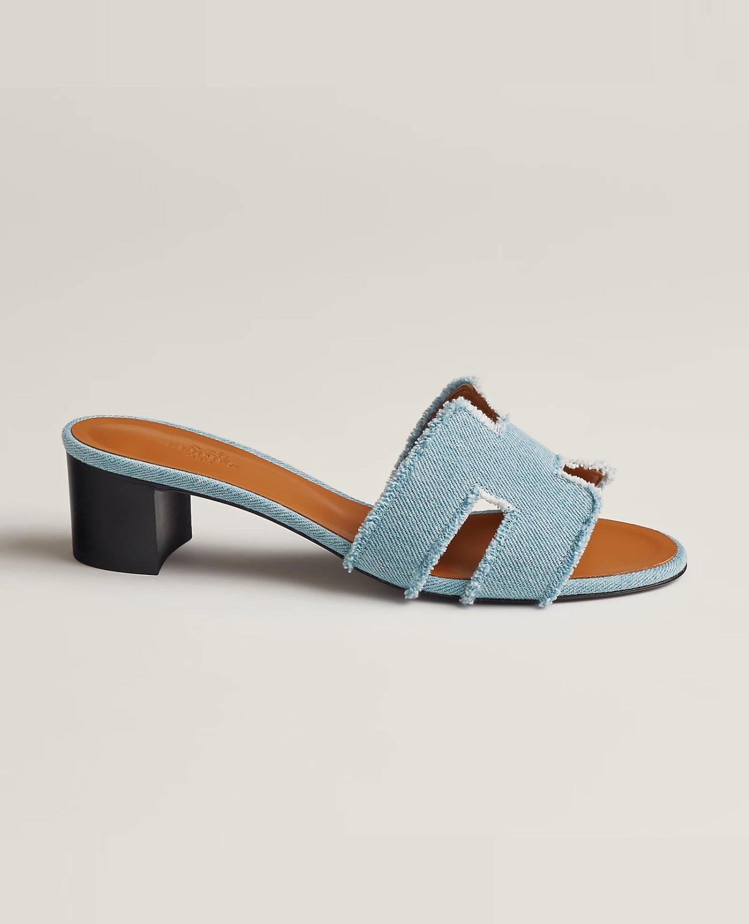 Hermès Oasis Sandal Blue clair