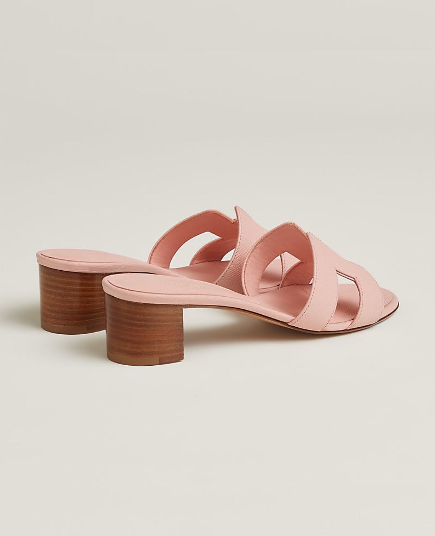 Hermès Oasis Sandal Rose Pâle