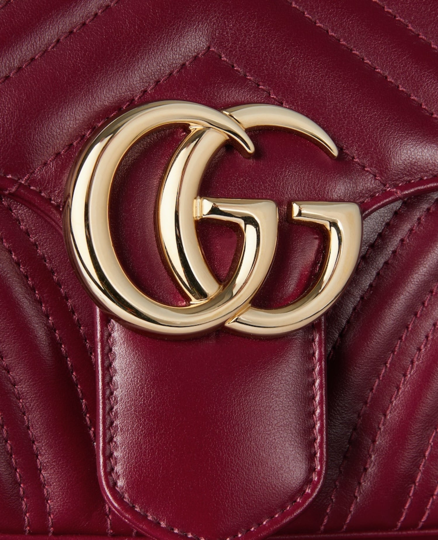 Gucci GG Marmont Small Shoulder Bag Red