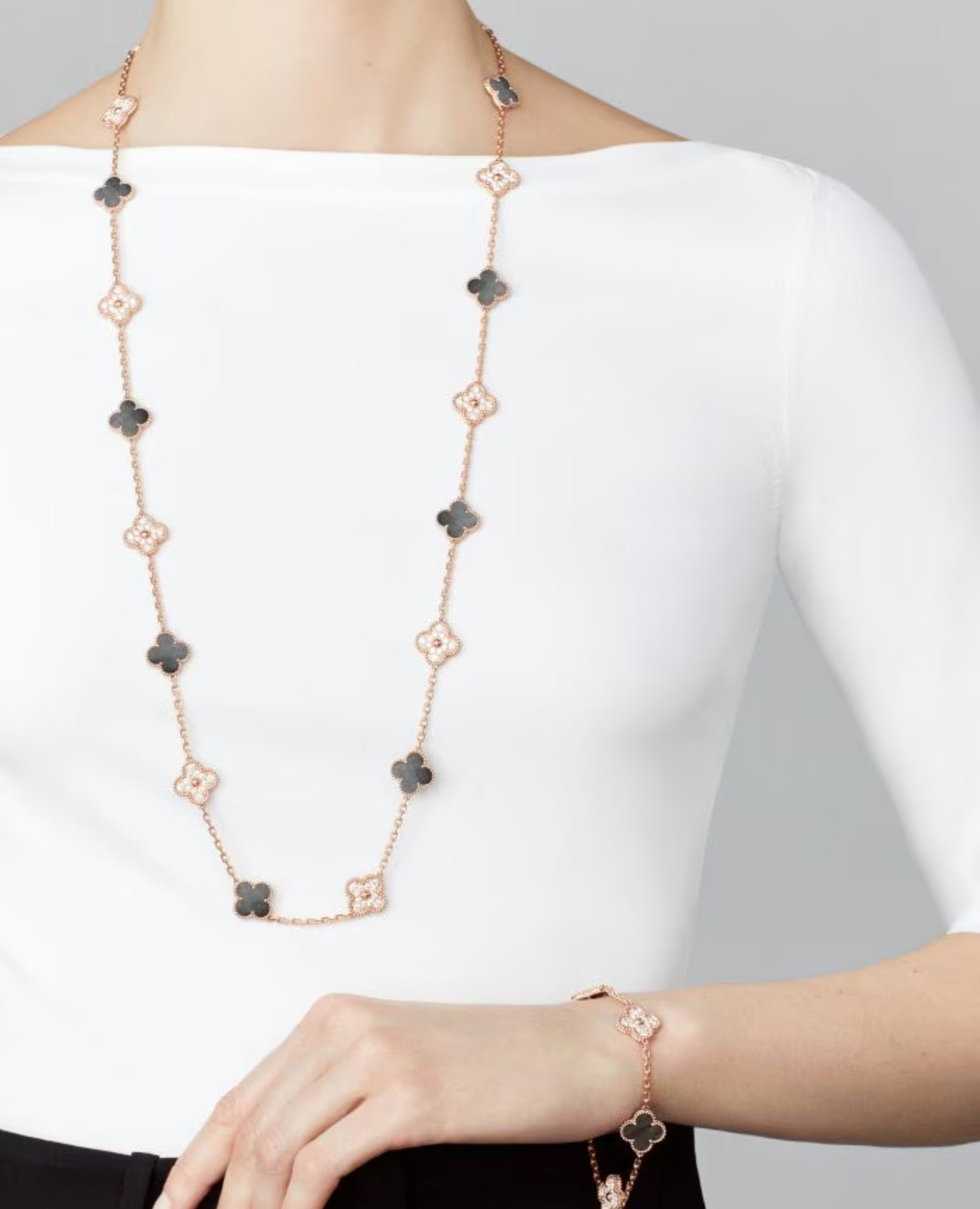 Van Cleef Vintage Alhambra long necklace, 20 motifs, rose gold, Diamond, Mother-of-pearl