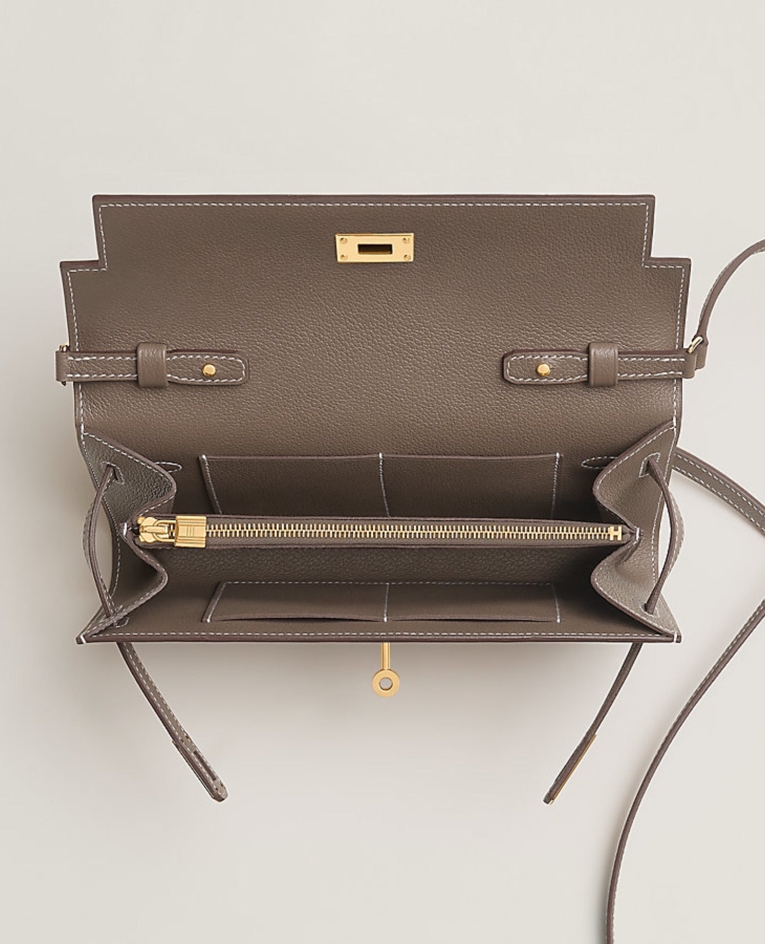 Hermès Kelly Classique To Go wallet Etoupe / Gold