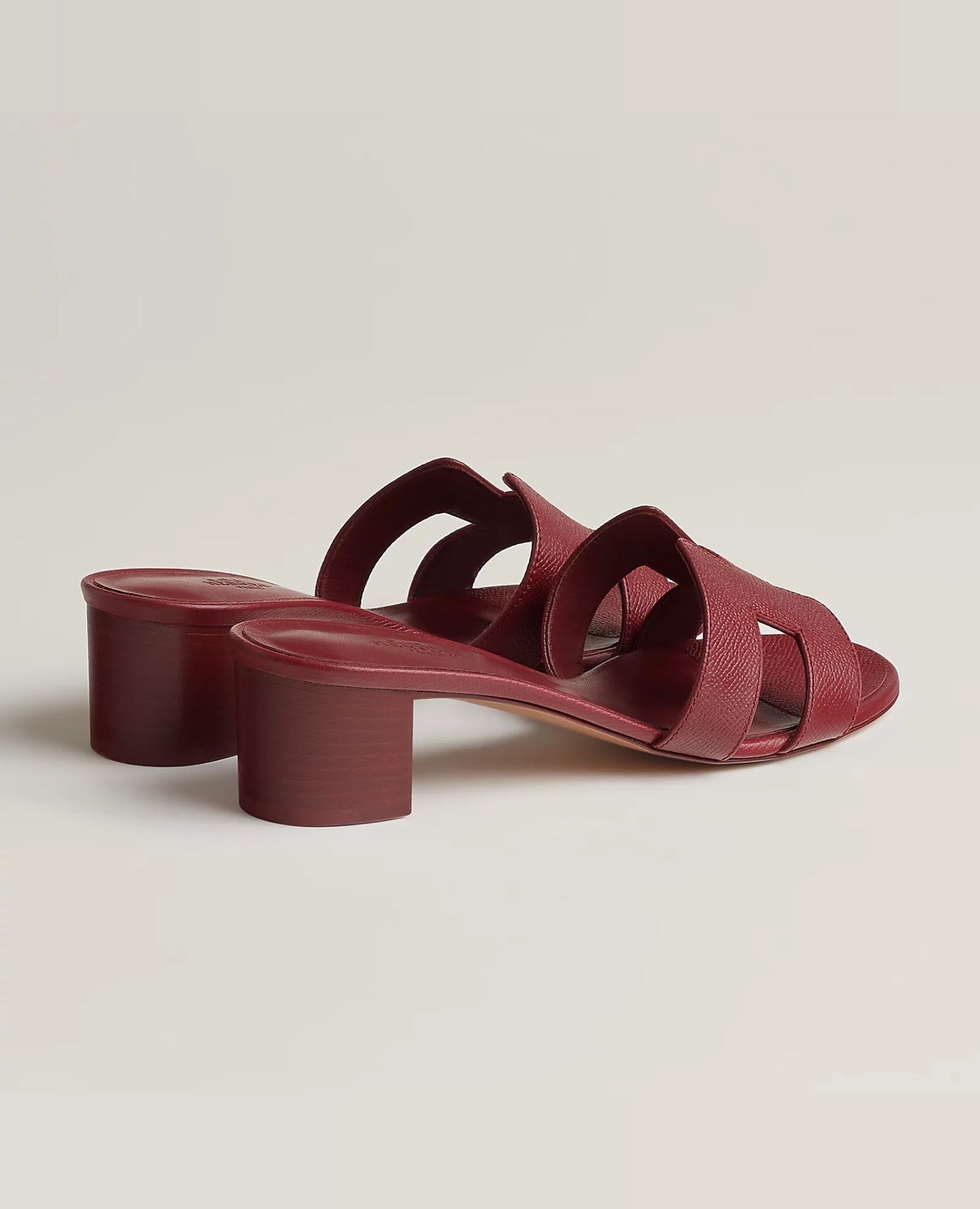Hermès Oasis sandal Rouge H