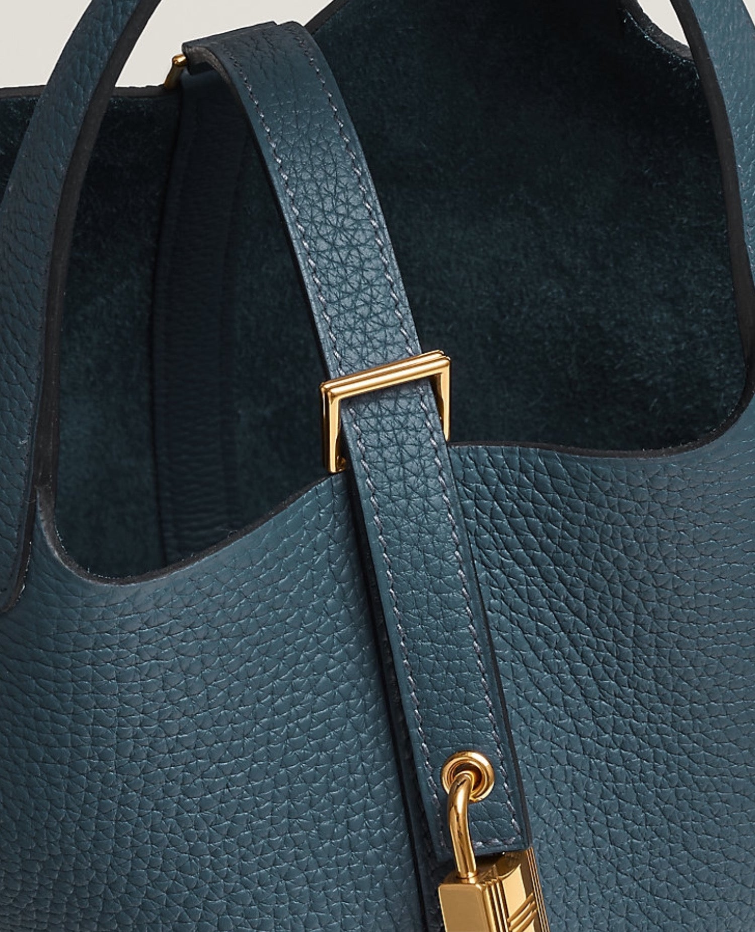 Hermès Picotin Lock 18 bag Blue De Prusse