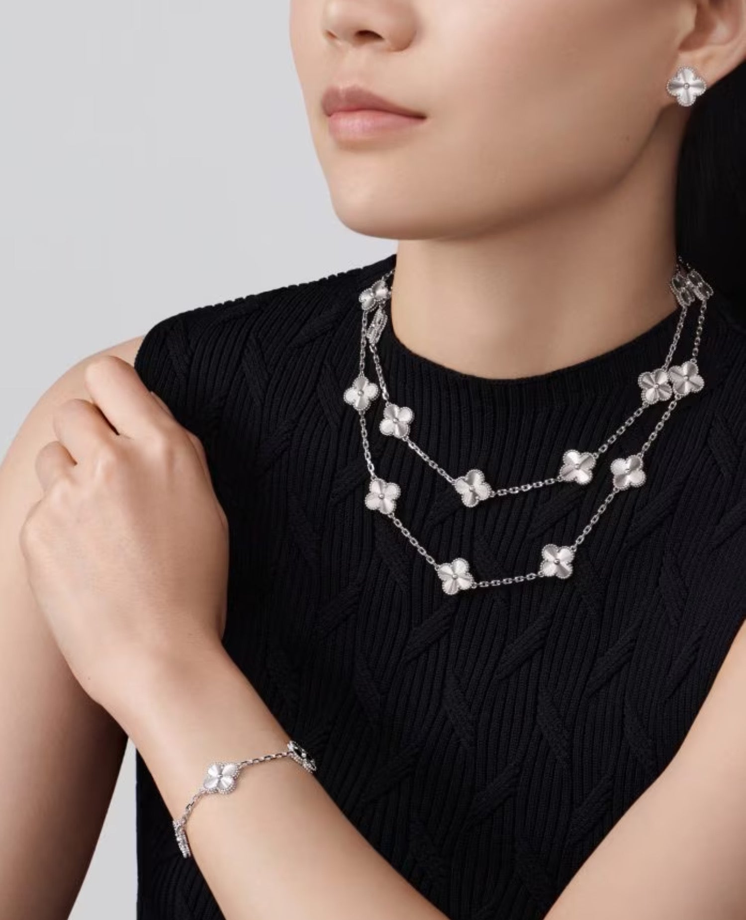 Van Cleef Vintage Alhambra long necklace, 20 motifs,  white gold
