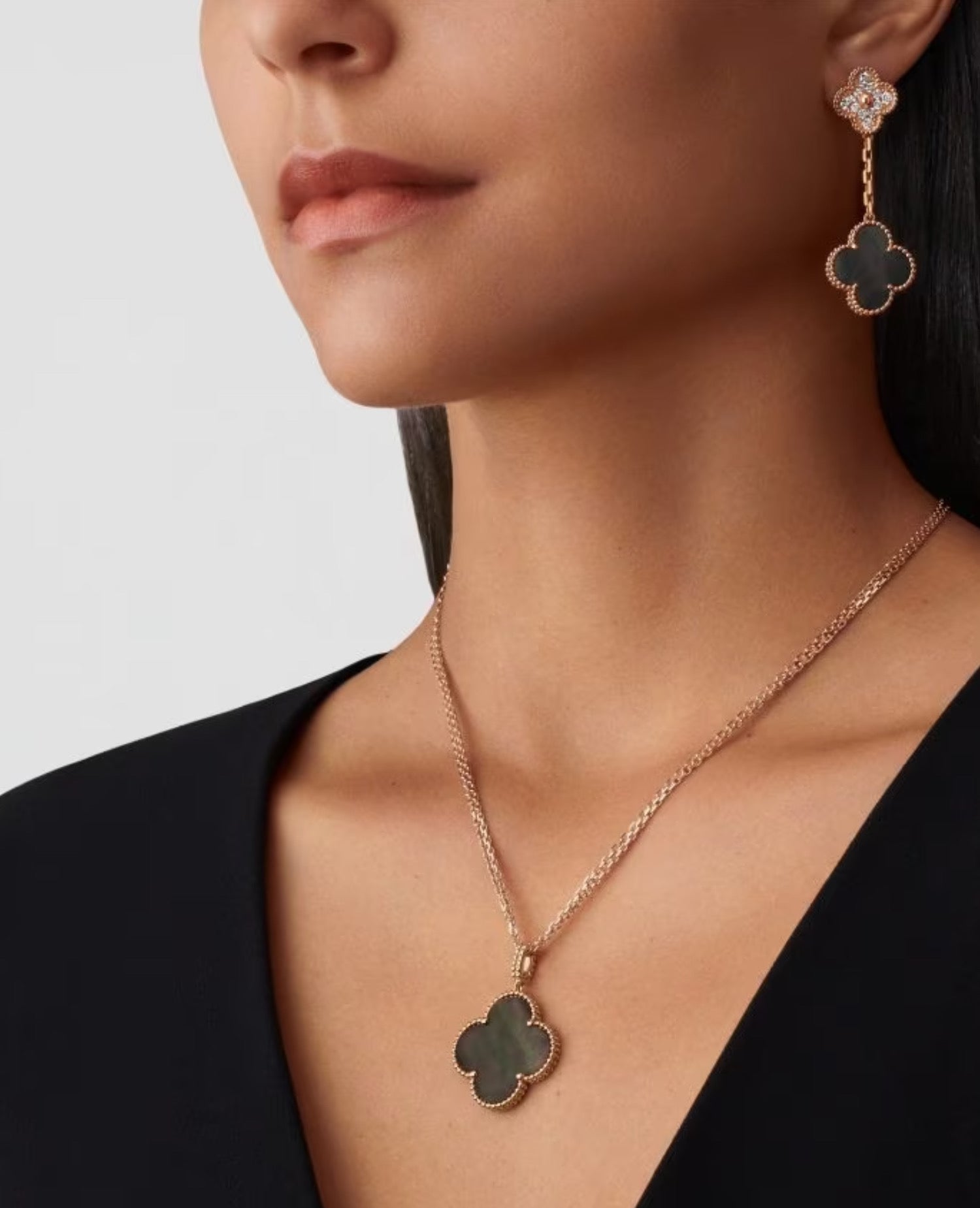 Van Cleef Magic Alhambra long necklace, 1 motif, rose gold, Mother-of-pearl