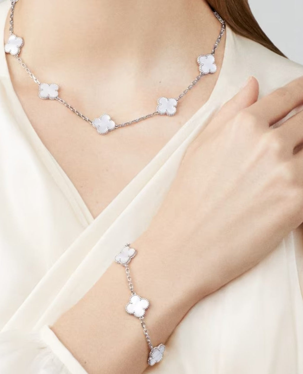 Van Cleef Vintage Alhambra necklace, 10 motifs, white gold, Mother-of-pearl