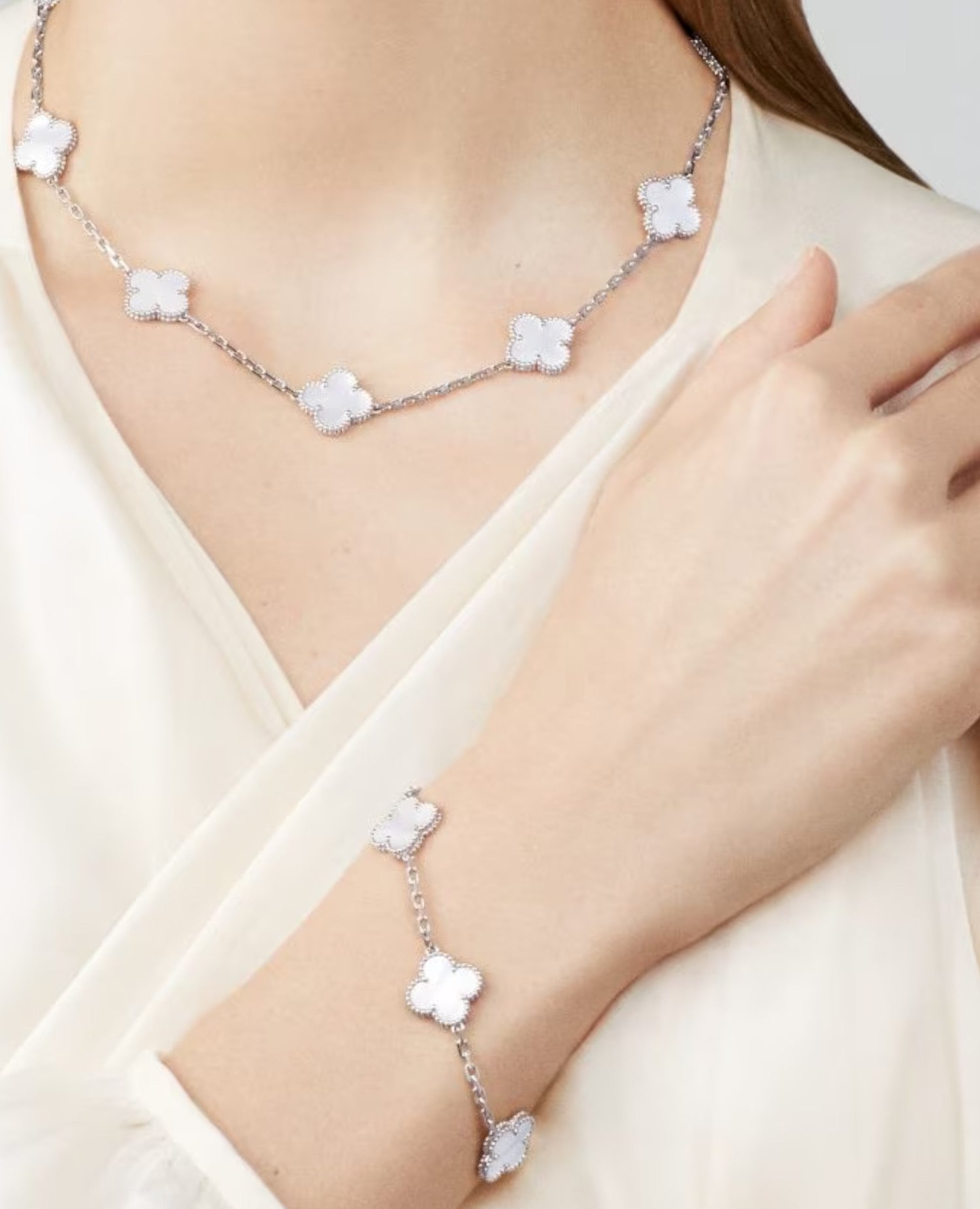 Van Cleef Vintage Alhambra necklace, 10 motifs, white gold, Mother-of-pearl