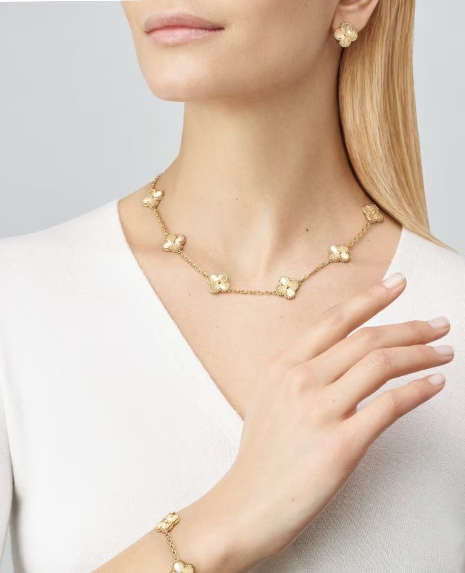 Van Cleef Vintage Alhambra necklace, 10 motifs, yellow gold