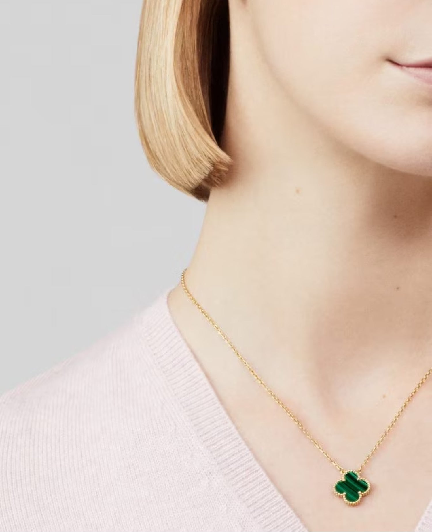 Van Cleef Vintage Alhambra pendant, yellow gold, Malachite