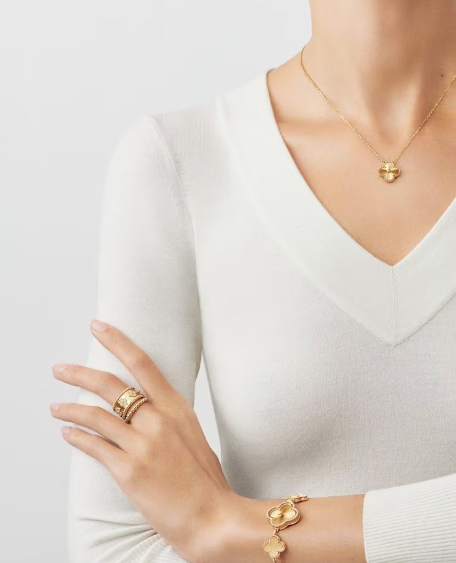 Van Cleef Vintage Alhambra pendant, yellow gold