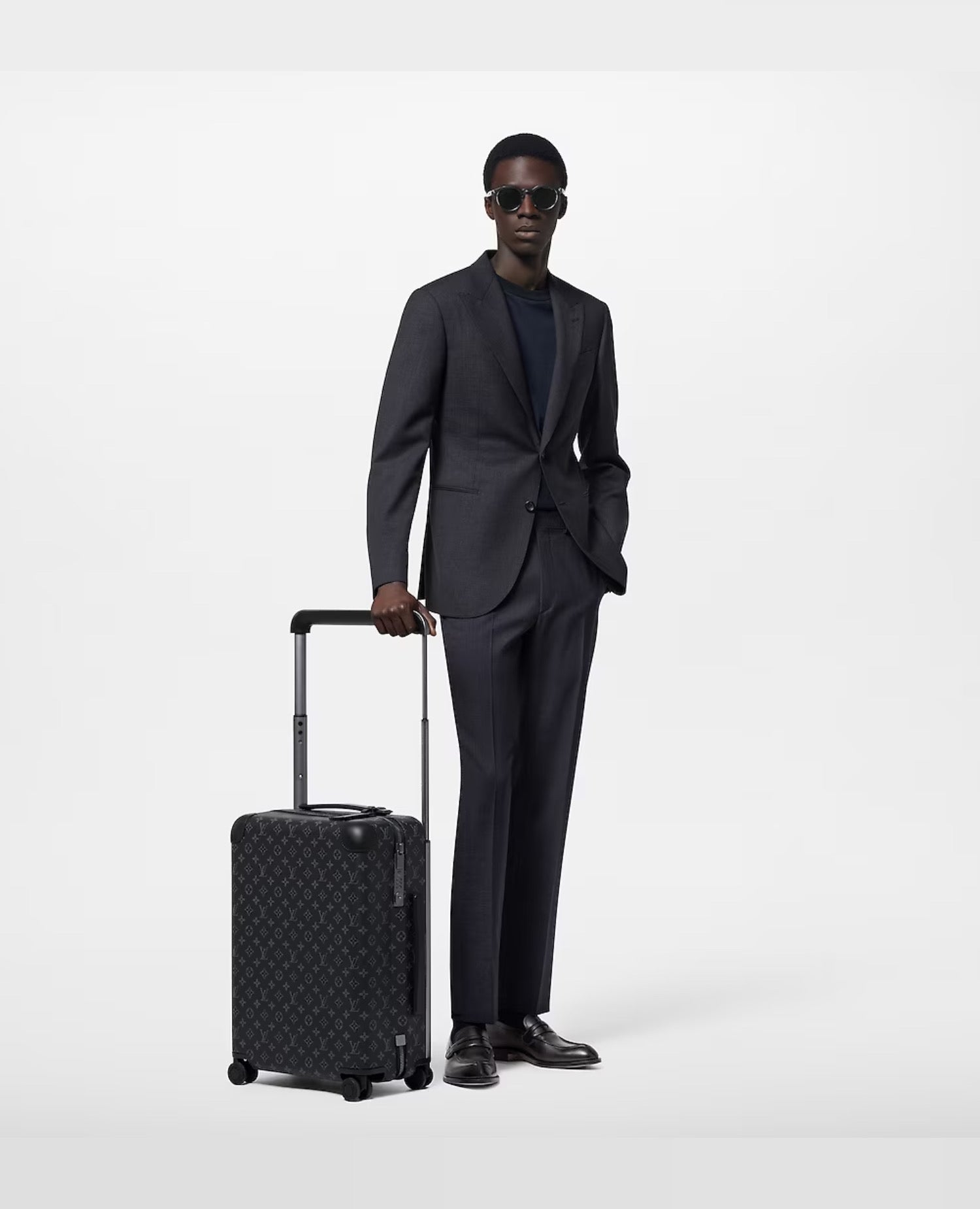 Louis Vuitton Horizon 55 Black